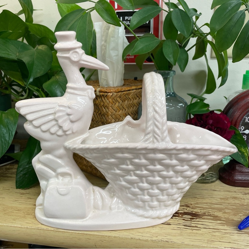Haggar Ceramic Stork and Basket Figurine - Pink